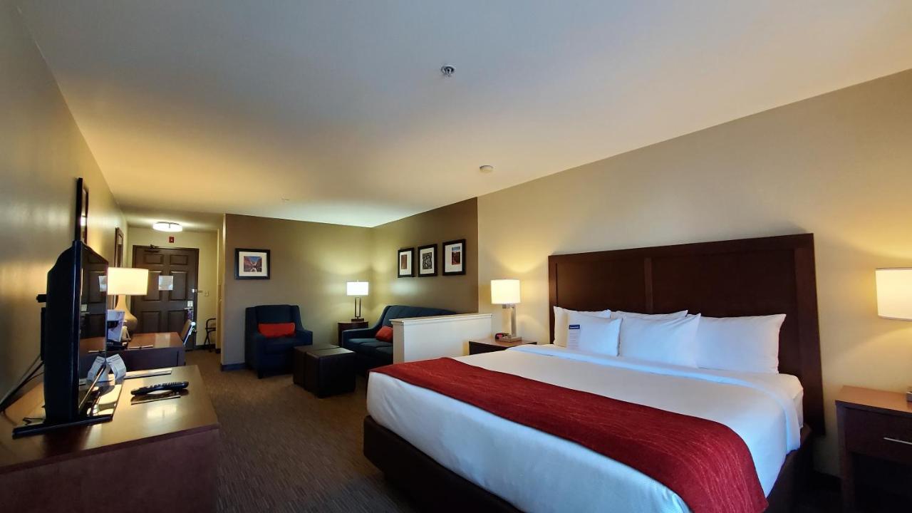 Comfort Inn & Suites Tempe Phoenix Sky Harbor Airport Εξωτερικό φωτογραφία