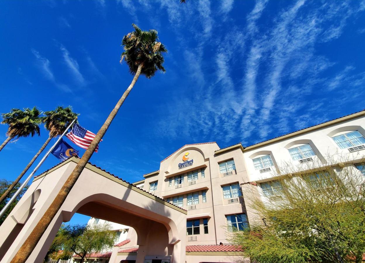 Comfort Inn & Suites Tempe Phoenix Sky Harbor Airport Εξωτερικό φωτογραφία