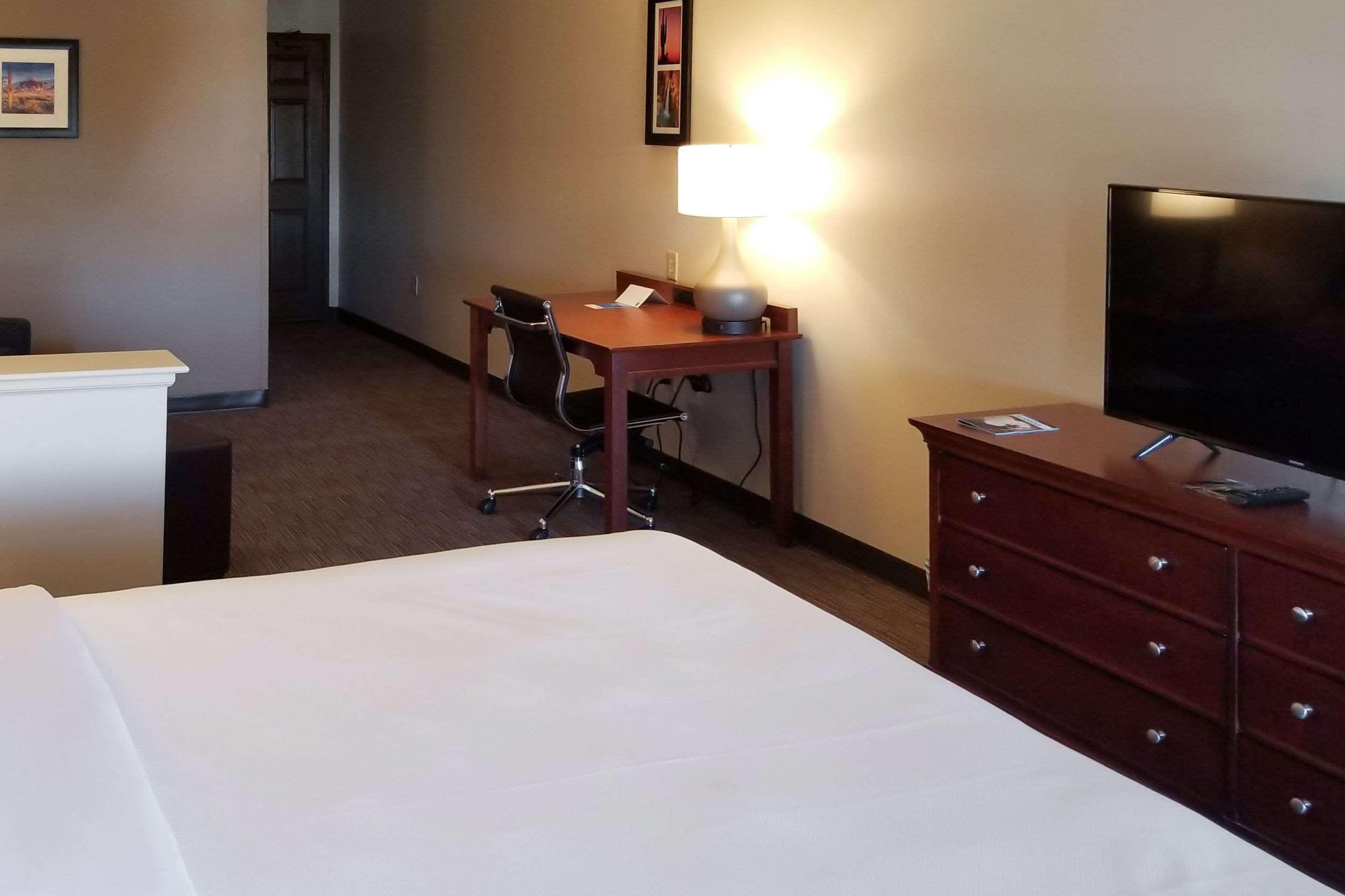 Comfort Inn & Suites Tempe Phoenix Sky Harbor Airport Εξωτερικό φωτογραφία