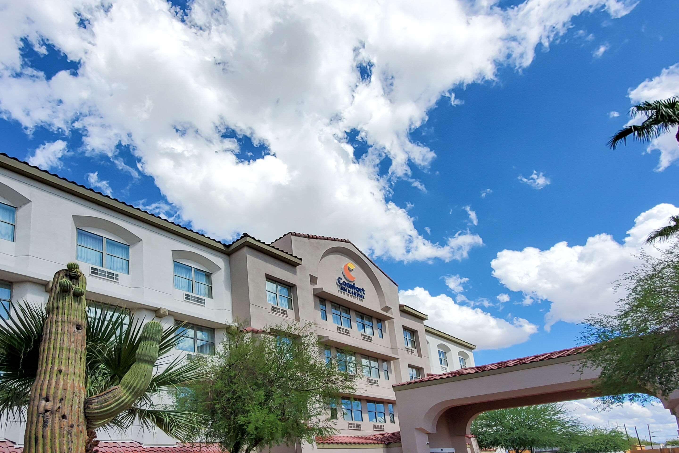 Comfort Inn & Suites Tempe Phoenix Sky Harbor Airport Εξωτερικό φωτογραφία