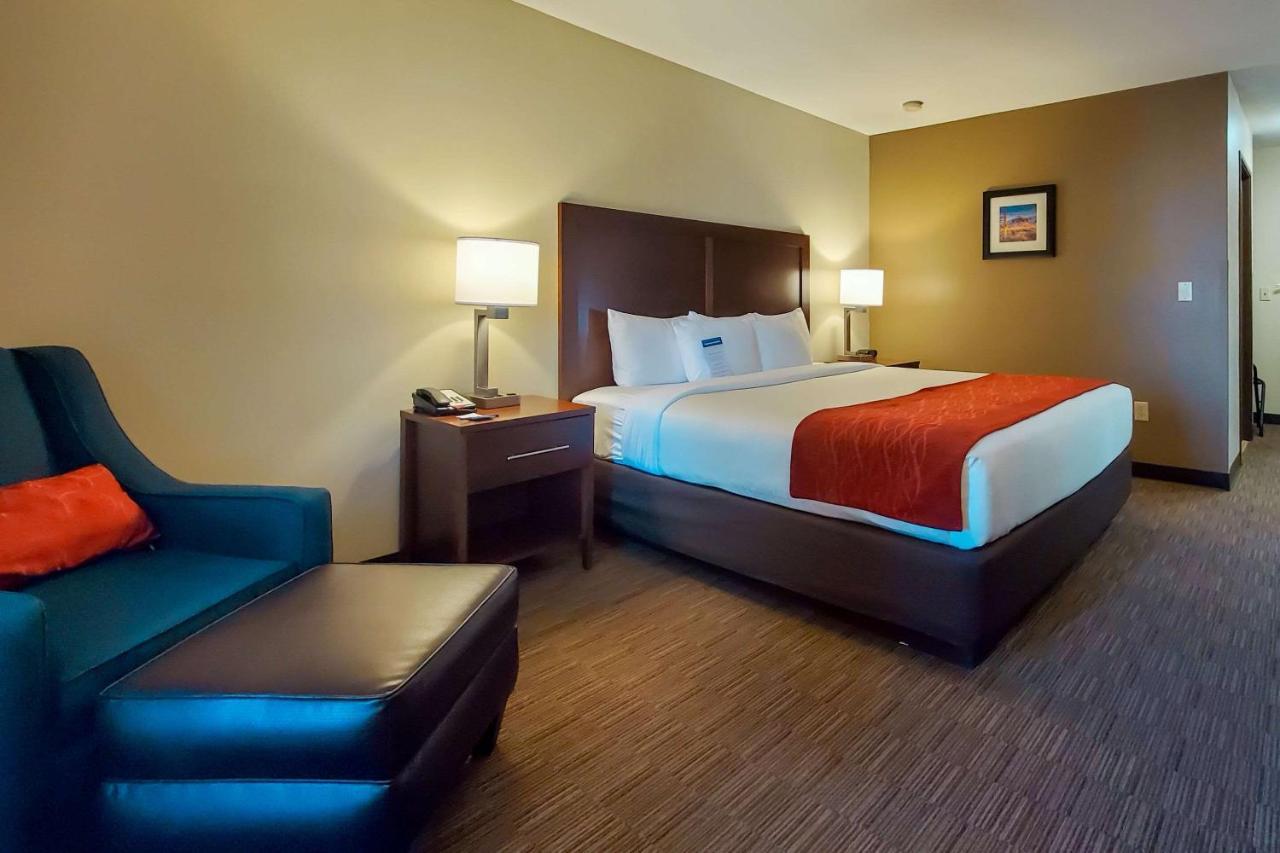 Comfort Inn & Suites Tempe Phoenix Sky Harbor Airport Εξωτερικό φωτογραφία