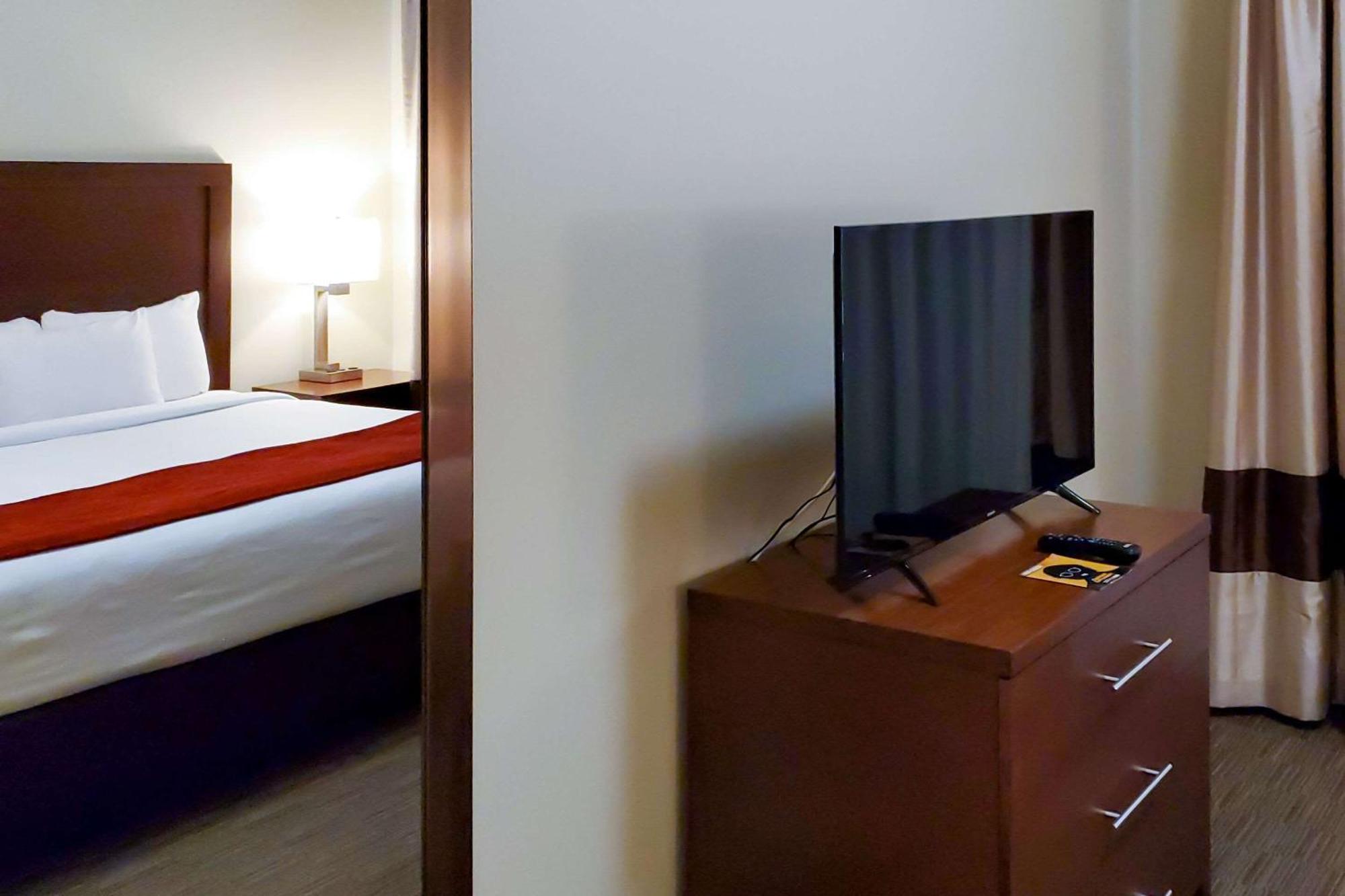 Comfort Inn & Suites Tempe Phoenix Sky Harbor Airport Εξωτερικό φωτογραφία