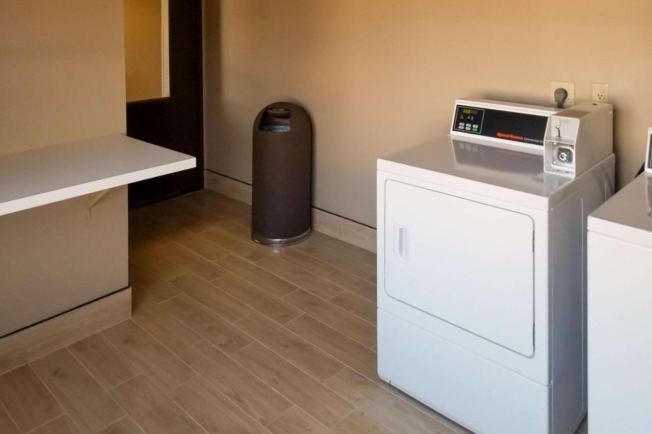 Comfort Inn & Suites Tempe Phoenix Sky Harbor Airport Εξωτερικό φωτογραφία
